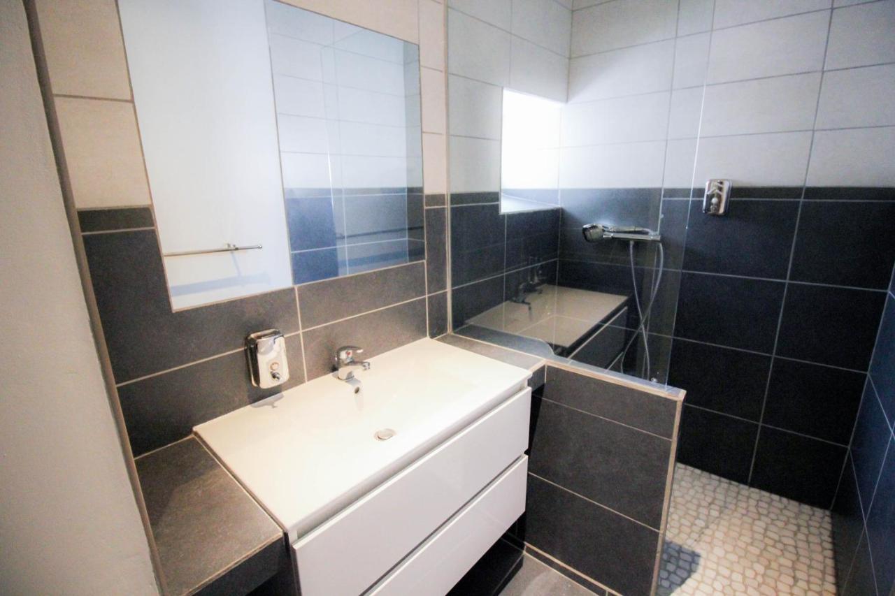 Appartement Calme Et Spacieux, Cite Et Ville A Pied, Wifi, 2 Chambres, 3 Lits Carcassonne Exterior foto
